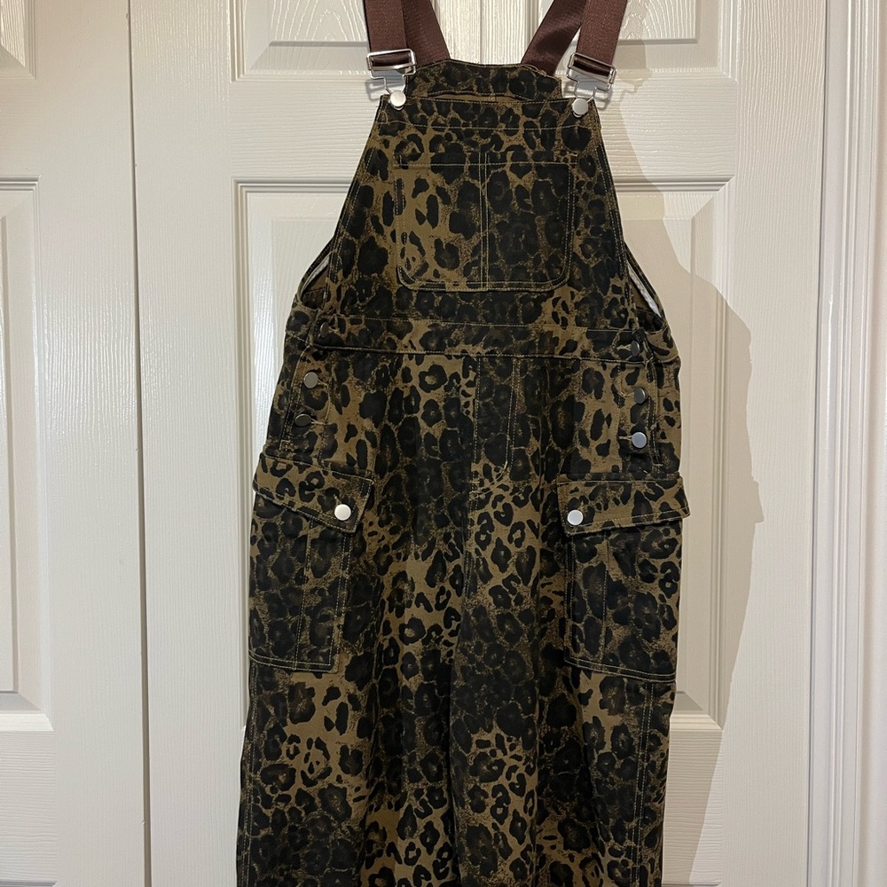 Leopard Print Barrel Overalls